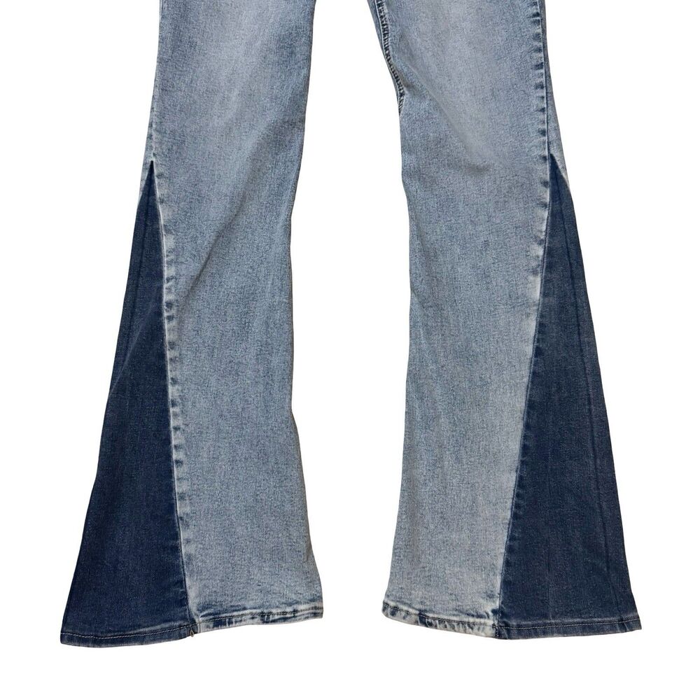 NWT True Religion Womens Joey Mid Rise SN Flap Flare Jean Size 29 Two Tone - Picture 2 of 16